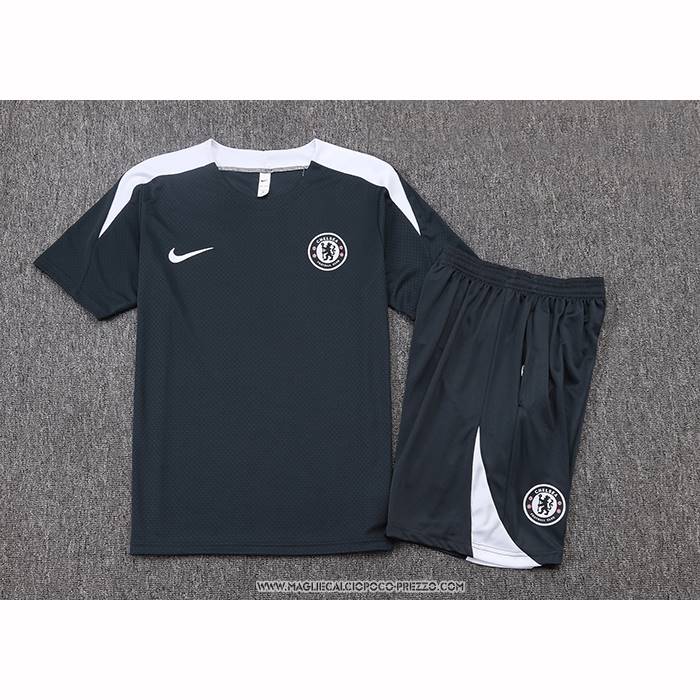 Tuta da Track
 Chelsea 25/26 Manica Corta
 Grigio
 - Pantaloncini
